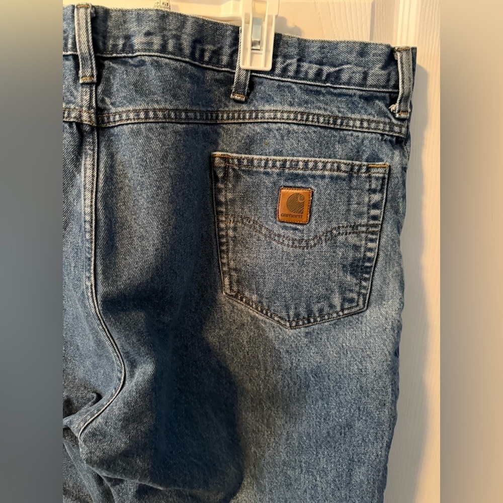 Men’s Carhartt Jeans Size 44x32 Relaxed Fit - Picture 5 of 6